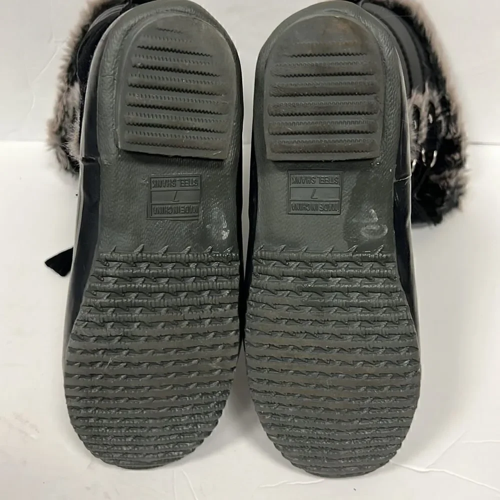 Koomba “Bryce” black and grey snow boots. Size 7